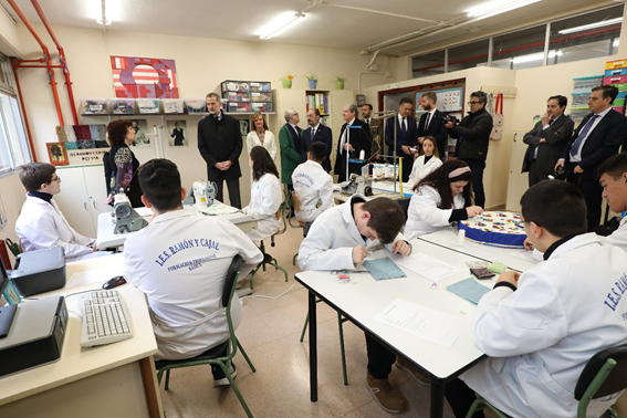 Imagen 2 del IES Ramón y Cajal (Zaragoza) Imagen 3 del IES Ramón y Cajal (Zaragoza)